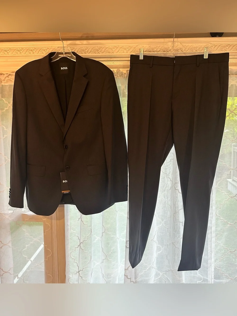BOSS Hugo Boss Men's Dark Grey Wool 'H-Huge' Slim Fit 2-Piece Suit 40R NWT